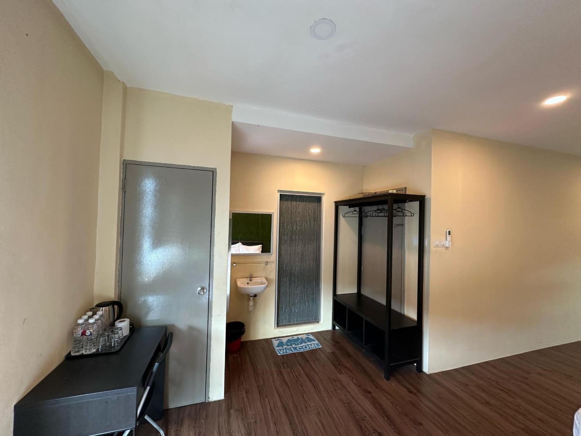 Serian Transit Inn Екстер'єр фото