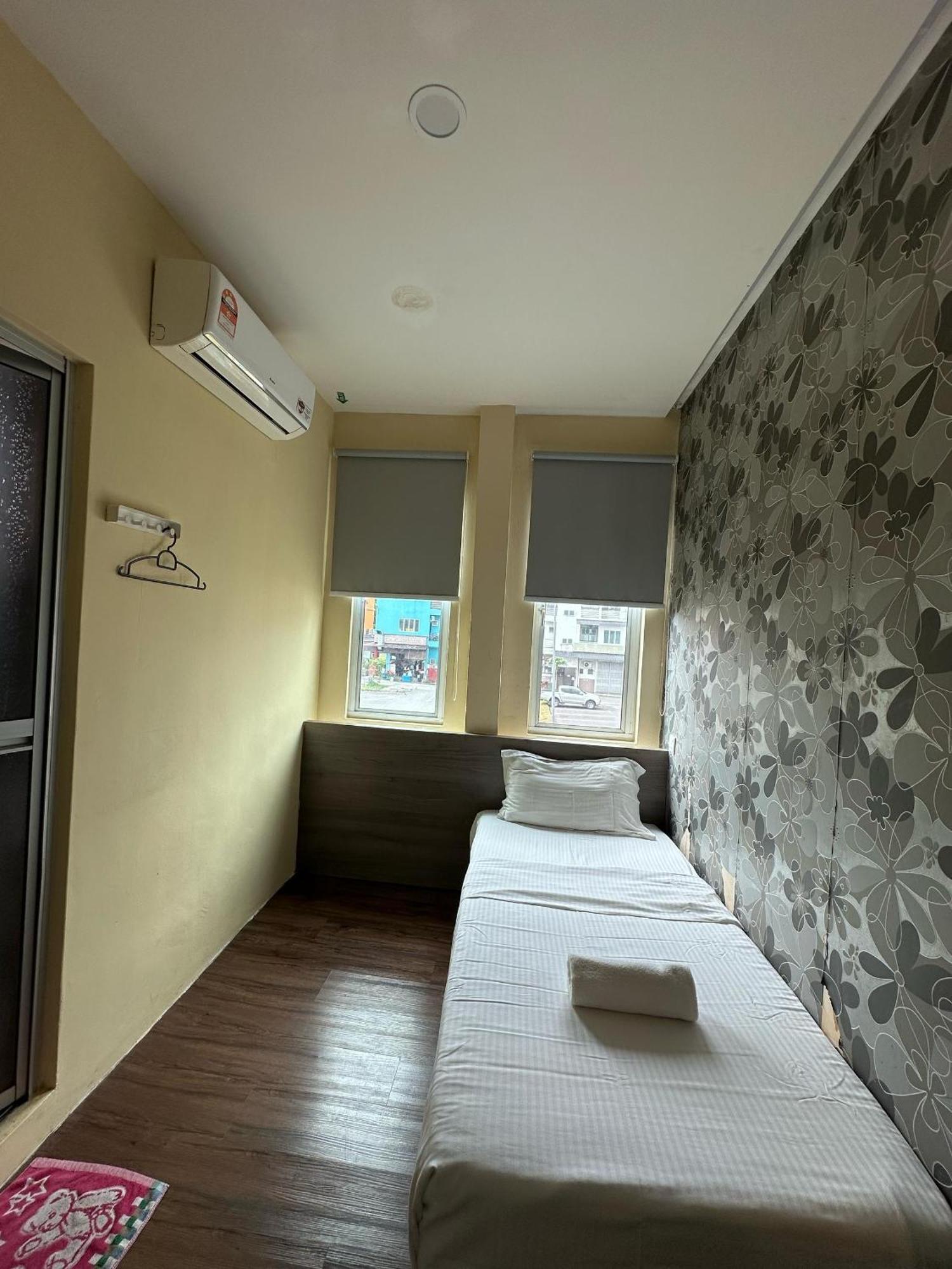 Serian Transit Inn Екстер'єр фото